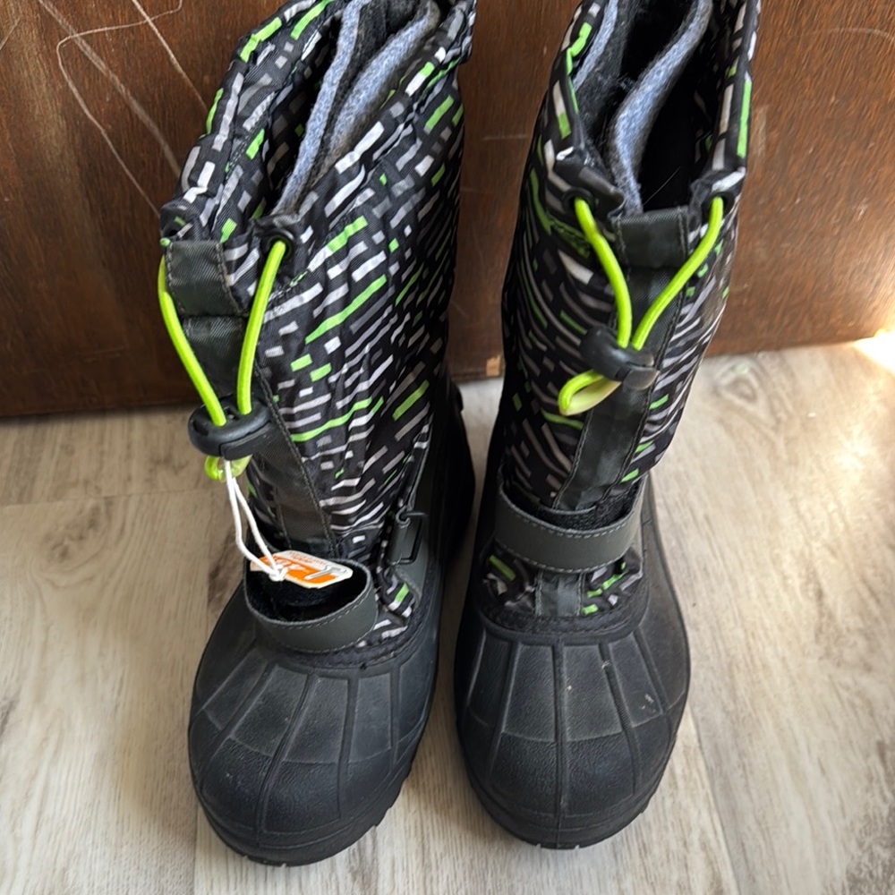 Kids Black and Green Winter Boots